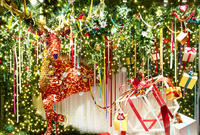 松屋銀座　クリスマスディスプレー　「銀座の街から世界へ」